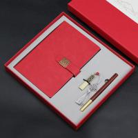 A5搭扣本+16GU盘+红木笔