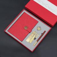 A5搭扣本+书扣+书签+U盘+红木笔