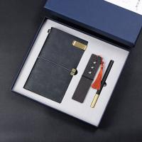 旅行本+红木书签+匠心笔