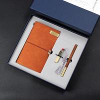 旅行本+窗花优盘+匠心笔