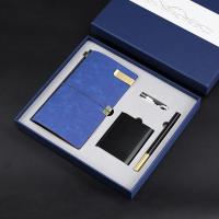 旅行本+充电宝+匠心笔