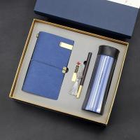 乐扣保温杯+优盘+笔+手账本