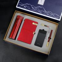 乐扣杯+手账本+优盘+纽曼电源+笔